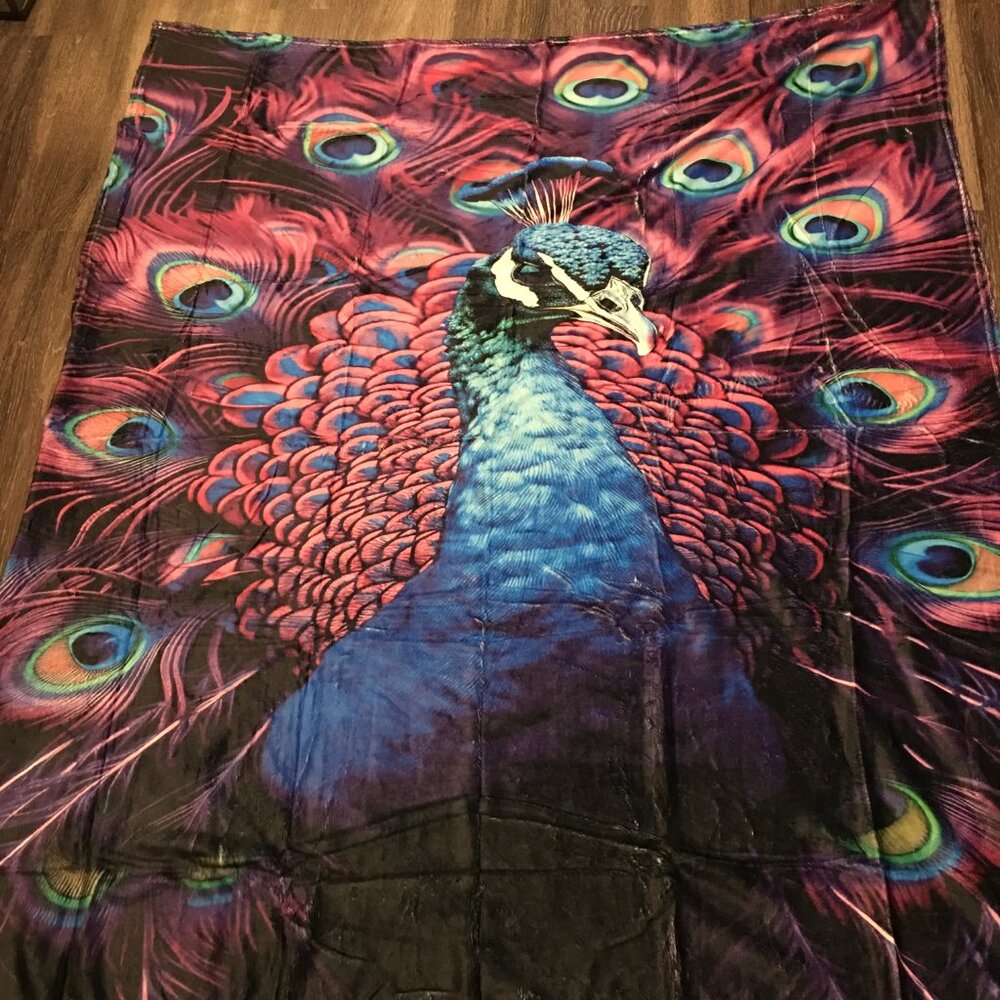 Gorgeous Peacock Throw Blanket, Soft Fabric, 51x59 Inches  2ndBr